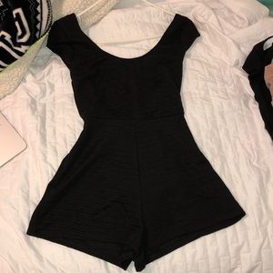 urban outfitter black romper with tie in the back